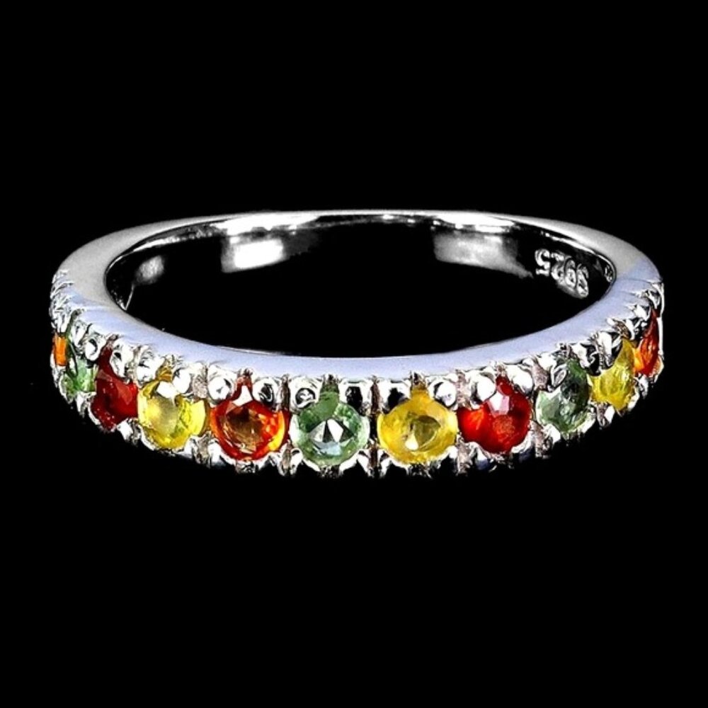 925 Sterling Silver Ring Sz 6.75 with Natural Sapphire 2.5mm Gemstones.